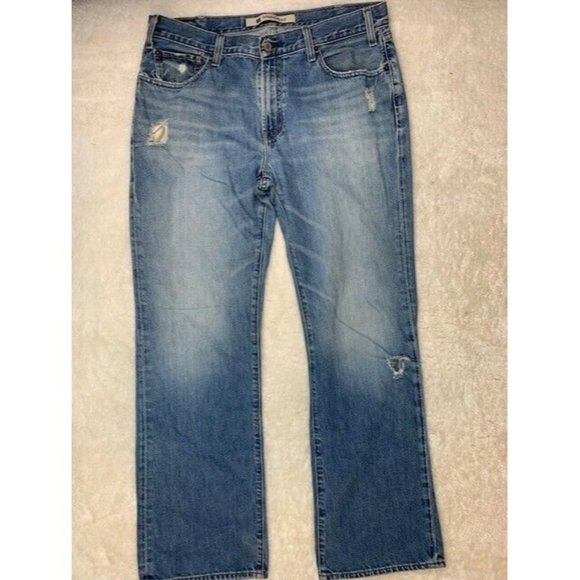 Gap Size 37x33 (Measured) Mens Jeans Straight Fit Medium Wash Rip Torn D… - Picture 1 of 4